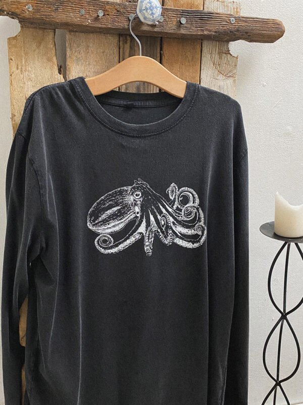 Horned Octopus Stone wash T-shirt
