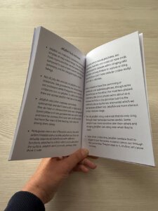 Nelly the Jellyfish Nature Discovery Book