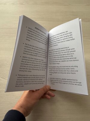 Nelly the Jellyfish Nature Discovery Book