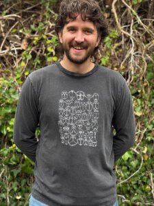 Long sleeve spider faces t-shirt