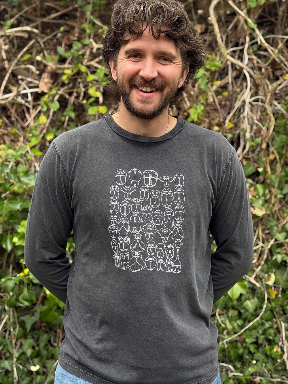 Long sleeve spider faces t-shirt